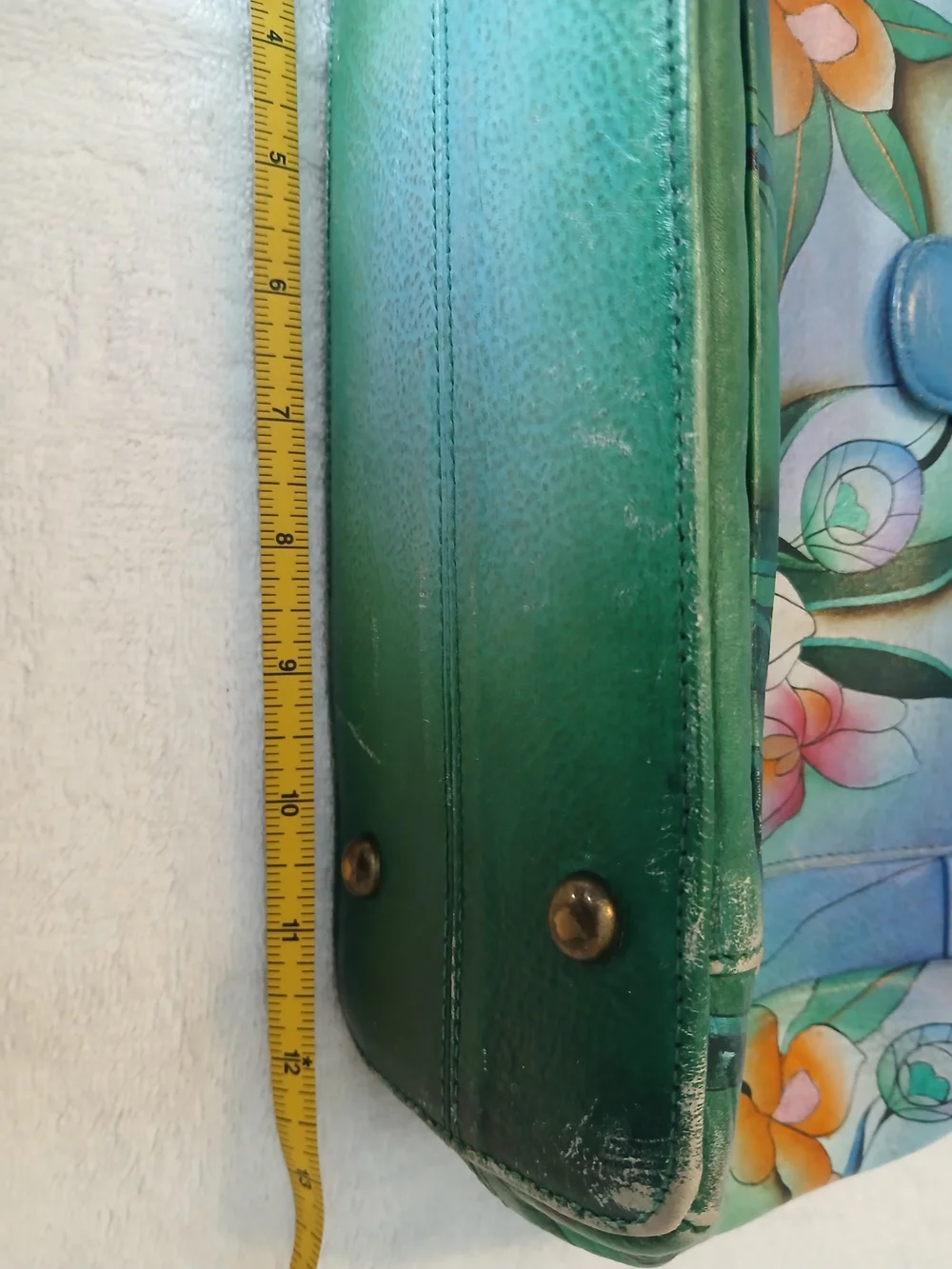 Anuschka Hand-Painted Floral Leather Crossbody Bag in Blue-Green - Picture 6 of 9